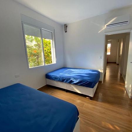 Apartamento Guaruja Pitangueiras 50 Metros Da Praia. Ngoại thất bức ảnh